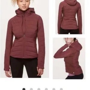 Lululemon Extra Mile jacket. Perfect for mid season outdoor exercise.